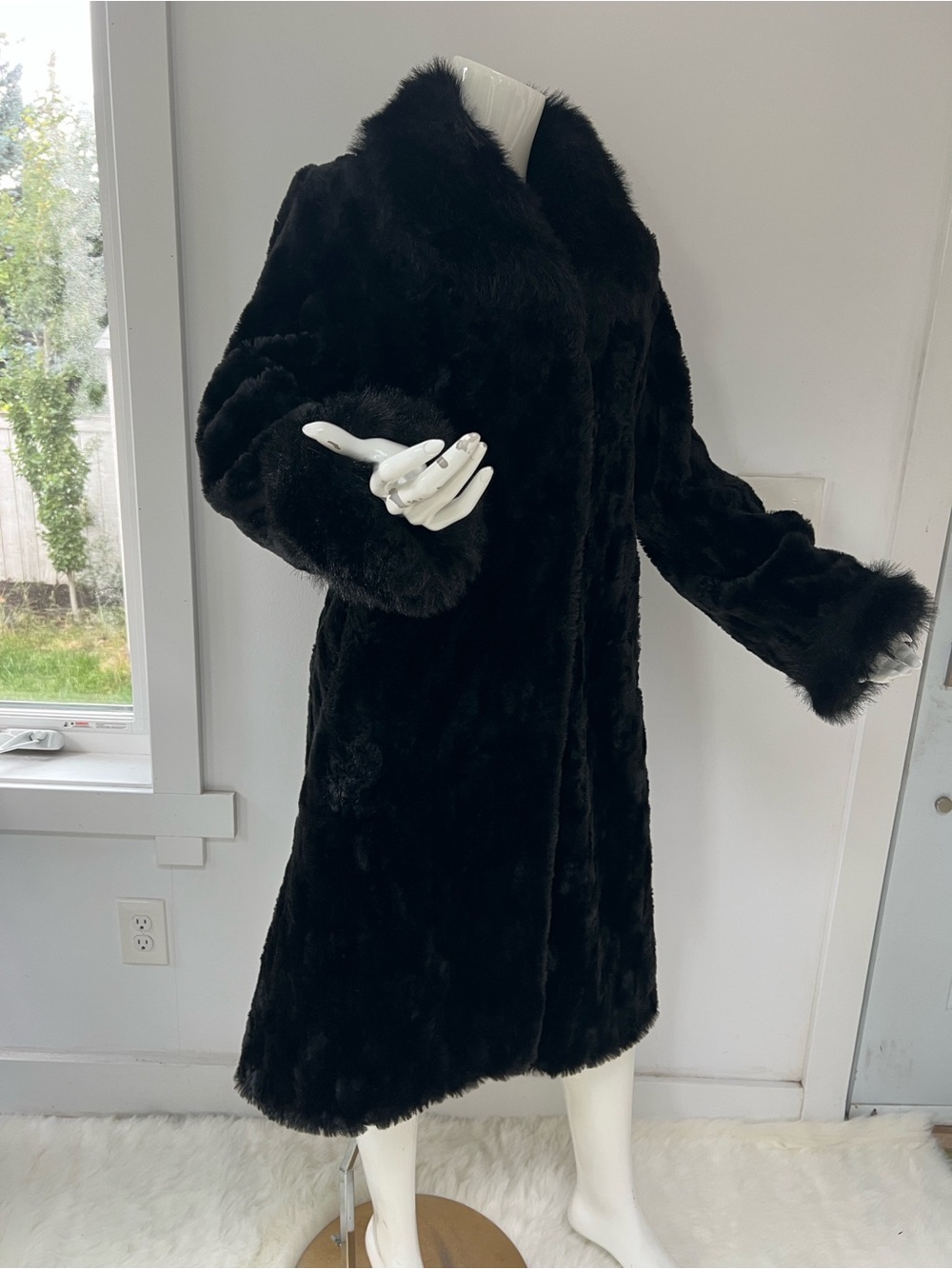 Simon Chang Collection Black Faux Fur Long Coat size 9/10 ,Steampunk